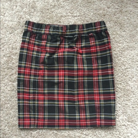 Plaid Mini Skirt - Picture 9 of 9